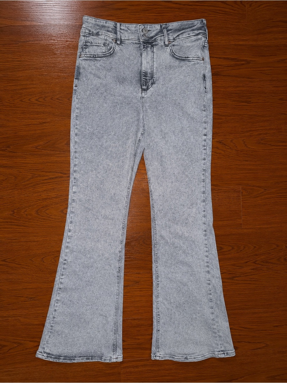 We The Free Light Gray Acid Wash Boot Cut Jeans Sz 33 NWOT